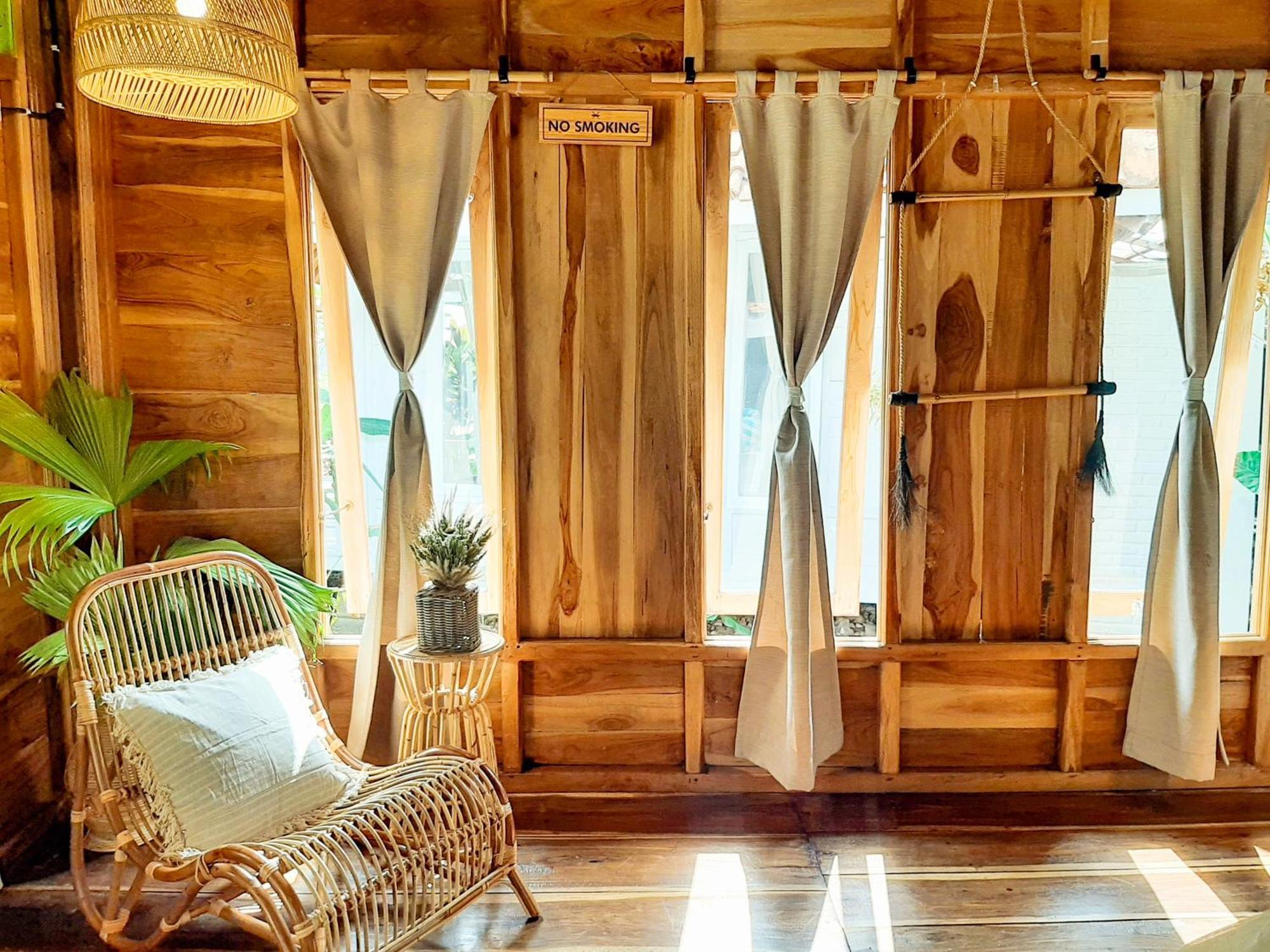 Janur Bungalow Магеланг Номер фото